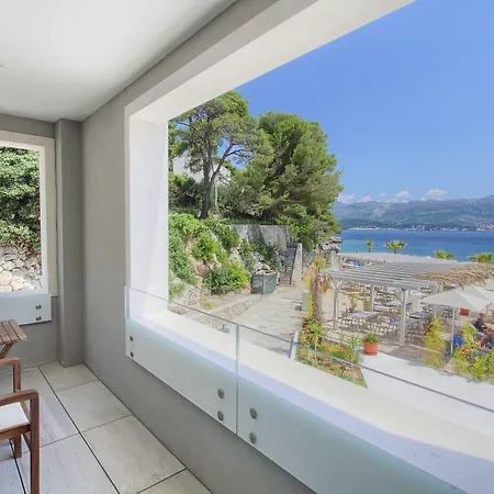 Kalamota House Aparthotel