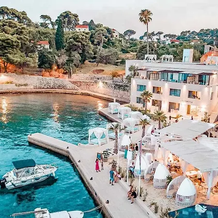 Aparthotel Kalamota House