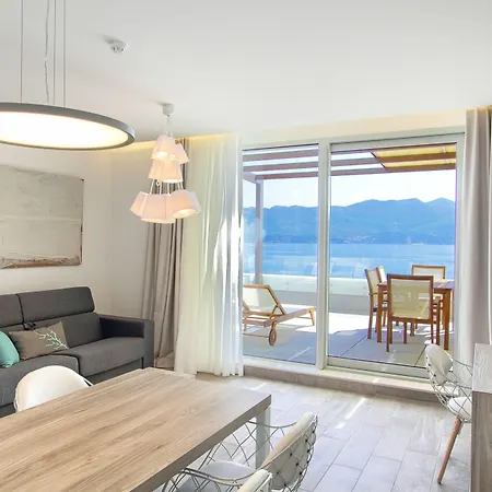 Aparthotel Kalamota House