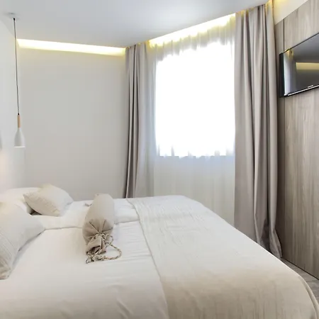 Kalamota House Apartahotel 4*