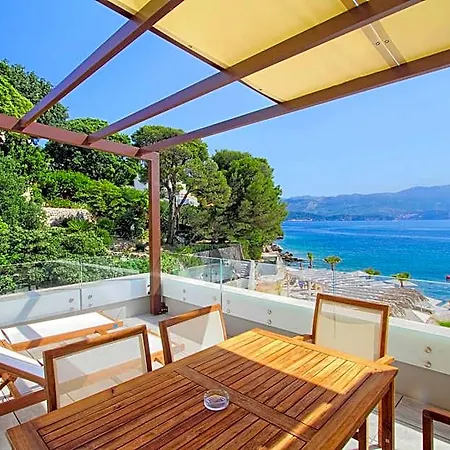 Kalamota House Aparthotel