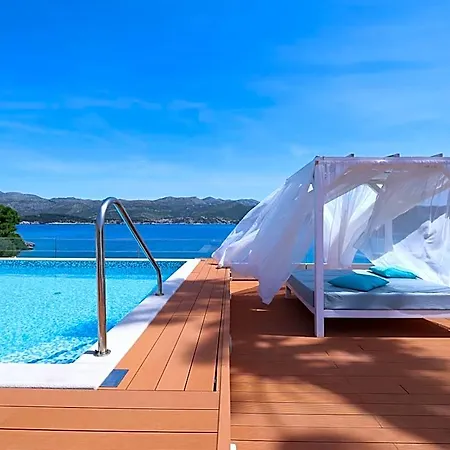 Kalamota House 4*