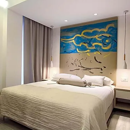 Kalamota House Aparthotel 4*