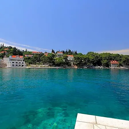 Kalamota House 4*