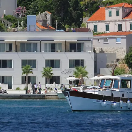 Apartahotel Kalamota House 4*