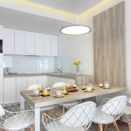 Kalamota House 4*