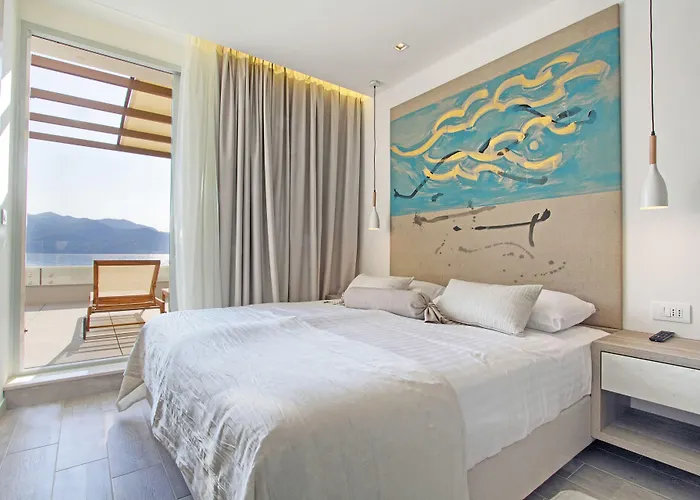 Kalamota House Aparthotel 4*